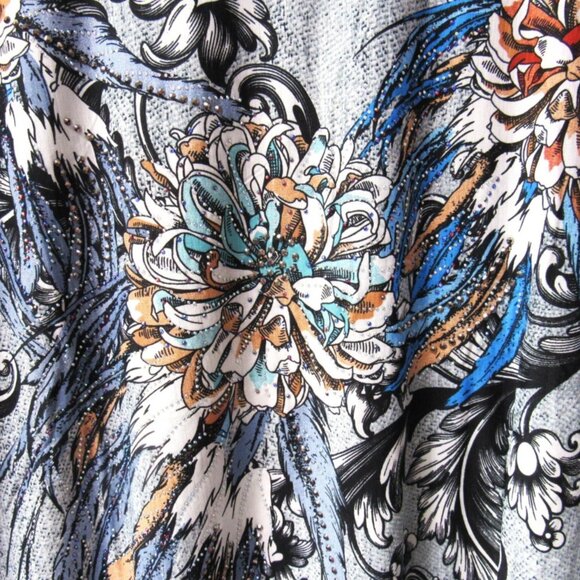 Women's Gray Flower Floral Print Short Sleeve Stretchy Graphic Shirt Sparkle Top - Picture 2 of 3